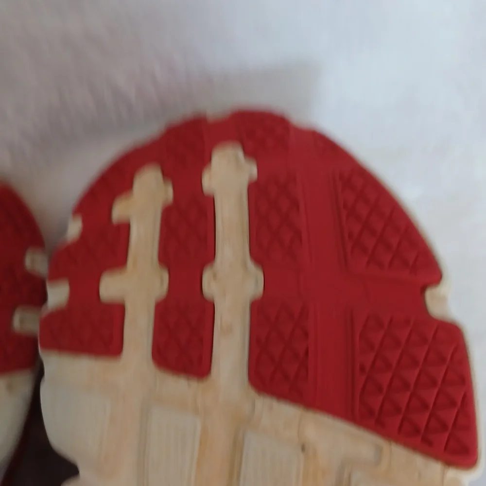 Under Armour Red Tennis Shoe Size 1Y Youth - Picture 7 of 7